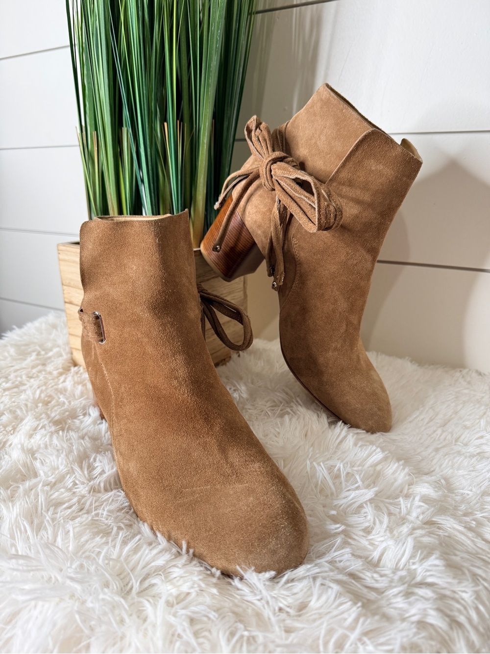 Rag & Bone Dalia II Suede Studded Tassel Tie Chunky Heel Bootie Camel Size 39 - Picture 4 of 10